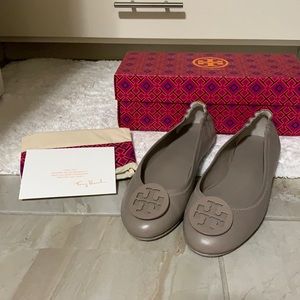 Minnie travel ballet with logo -French gray